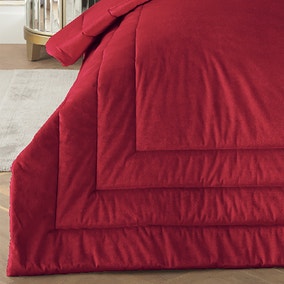 Laurence Llewelyn Bowen Chic Bedspread 150cm x 220cm Laurence Llewelyn Bowen Chic Bedspread 150cm x 220cm