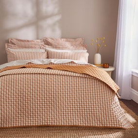 Portloe Woven Quilted Bedspread Portloe Woven Quilted Bedspread
