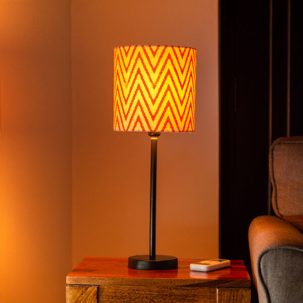 'Oranged Chevrons' Handcrafted Table Lamp In Iron (45.7 cm)